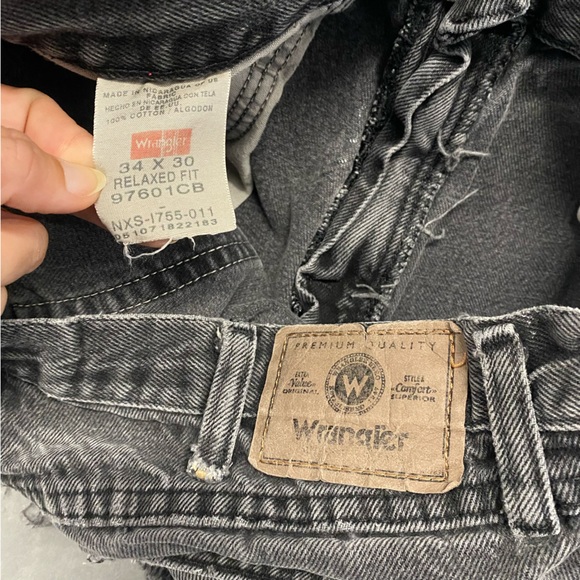 Vintage Wrangler Jean Shorts Custom Painted Distressed 34 - Picture 3 of 7